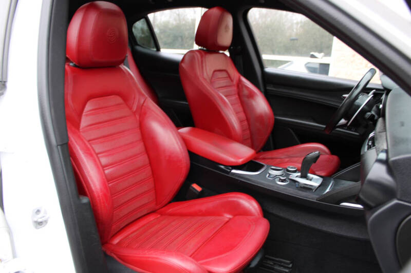 2022 Alfa Romeo Stelvio Sprint