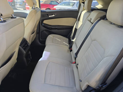 2018 Ford Edge SE