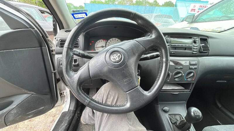 2004 Toyota Corolla