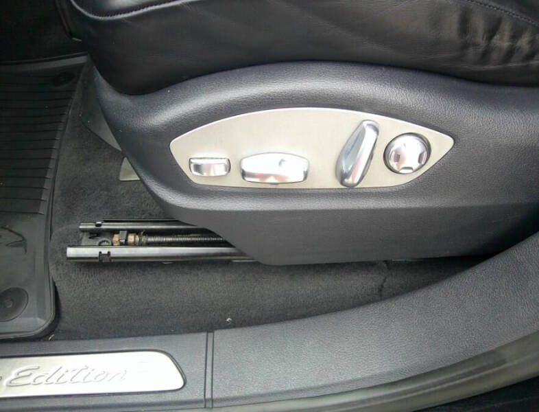 2017 Porsche Cayenne Platinum Edition