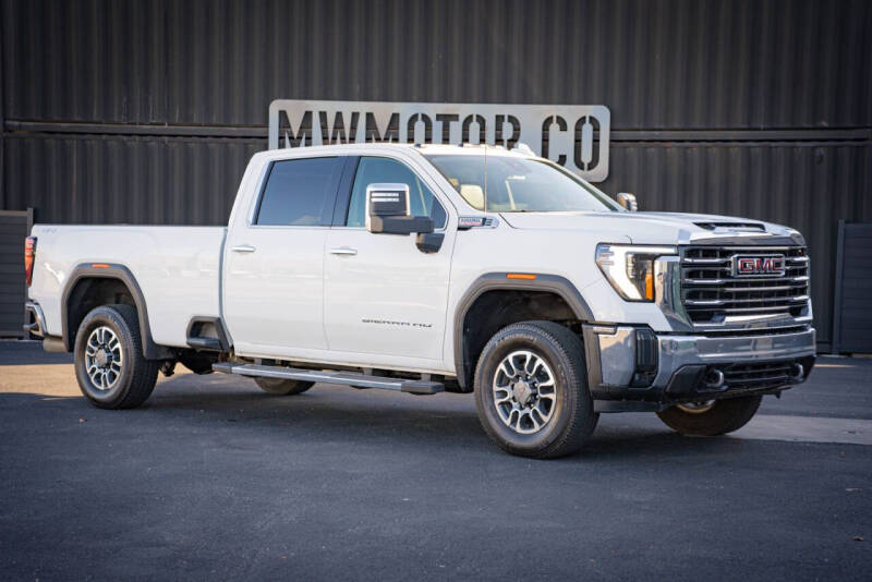 2024 GMC Sierra 3500HD SLT's photo