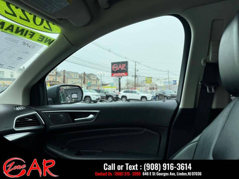 2022 Ford Edge Titanium