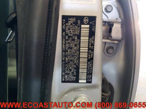 2014 Toyota Prius c Three