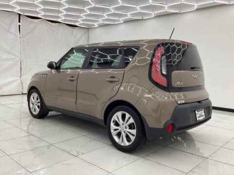 2015 Kia Soul +
