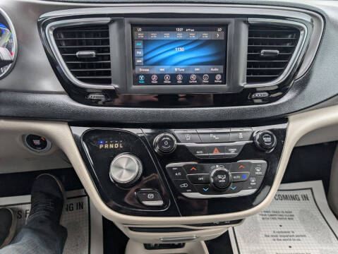 2020 Chrysler Pacifica Touring L