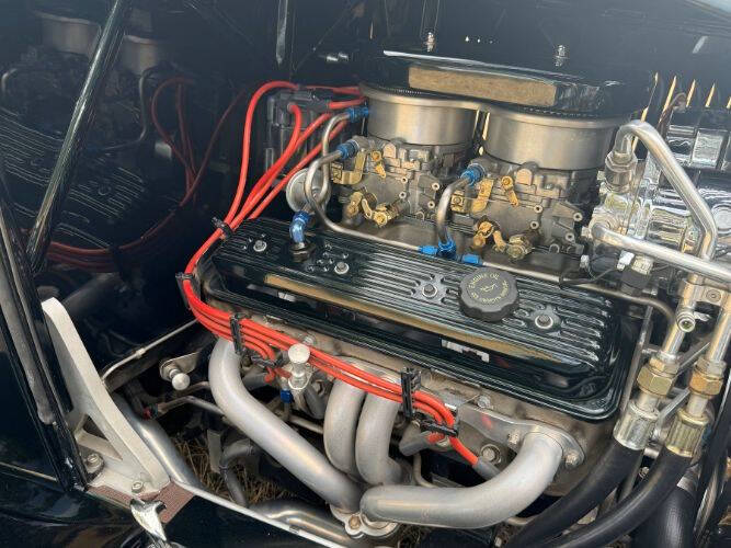 1932 Ford Model 18