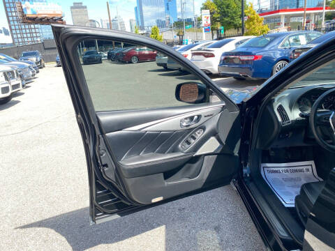 2022 Infiniti Q50 Luxe