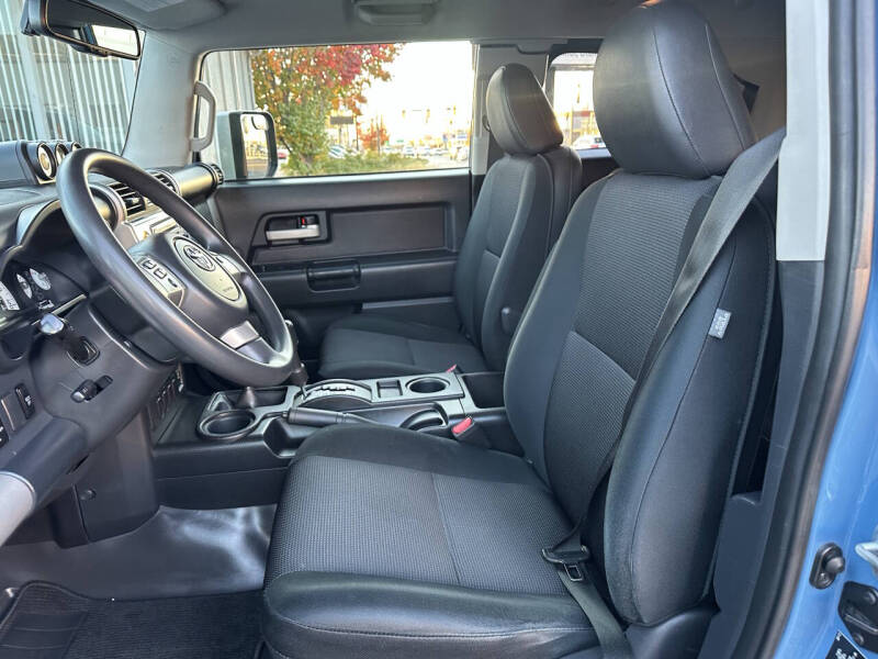 2012 Toyota FJ Cruiser