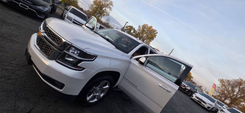 2016 Chevrolet Suburban LT