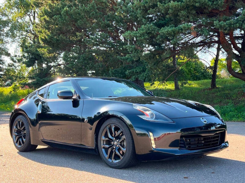 2019 Nissan 370Z Coupe Base's photo