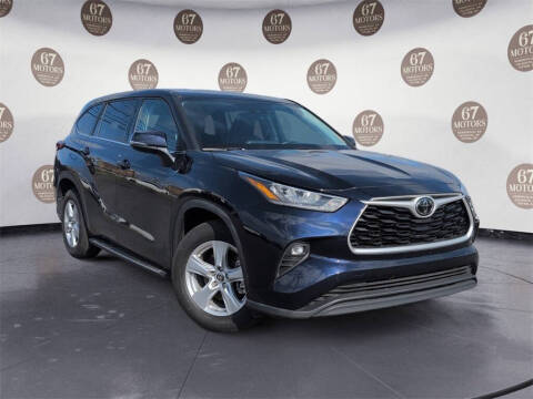 2020 Toyota Highlander LE