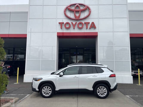 2024 Toyota Corolla Cross LE