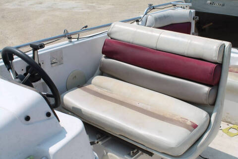 1996 Hurricane Deck Boat 246
