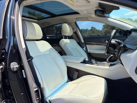 2015 Kia K900 Luxury