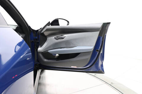 2024 Audi e-tron GT quattro Premium Plus