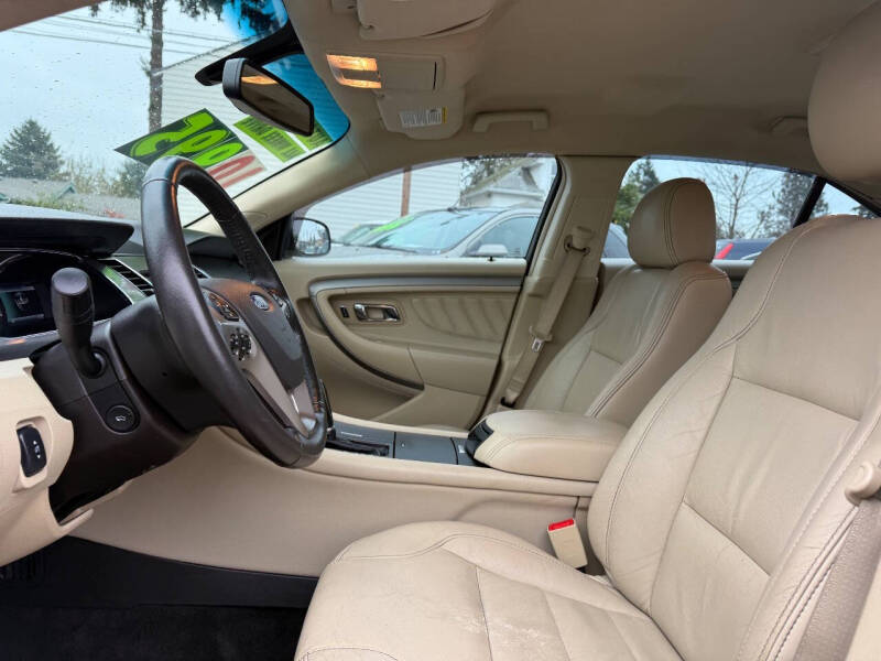 2015 Ford Taurus SEL