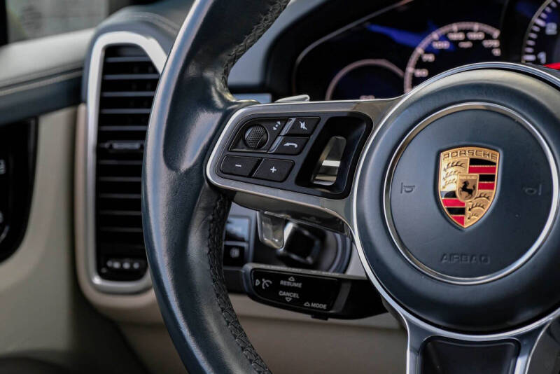 2019 Porsche Cayenne S
