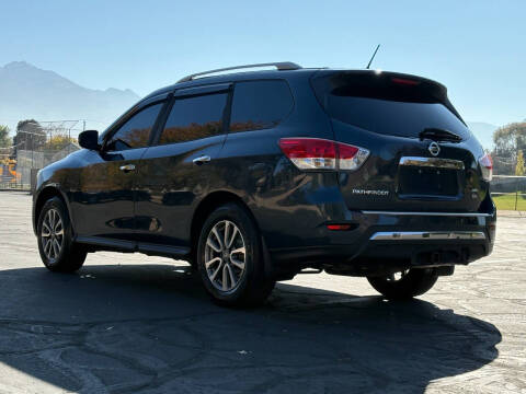 2014 Nissan Pathfinder SV