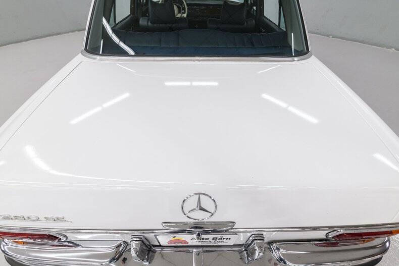 1971 Mercedes-Benz 280-Class