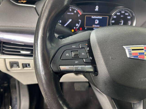 2023 Cadillac XT4 Luxury