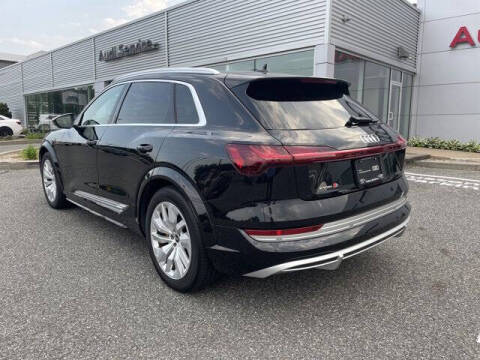 2022 Audi e-tron S quattro Premium Plus