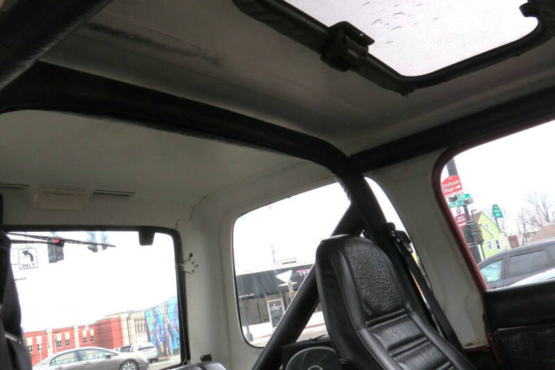 1987 Jeep Wrangler Laredo