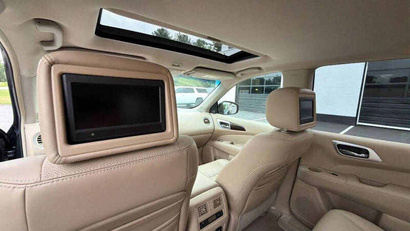 2013 Nissan Pathfinder Platinum