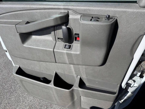 2023 Chevrolet Express 2500