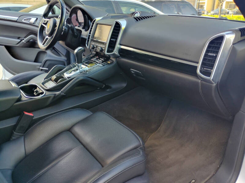 2016 Porsche Cayenne