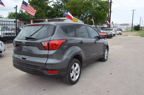 2019 Ford Escape S