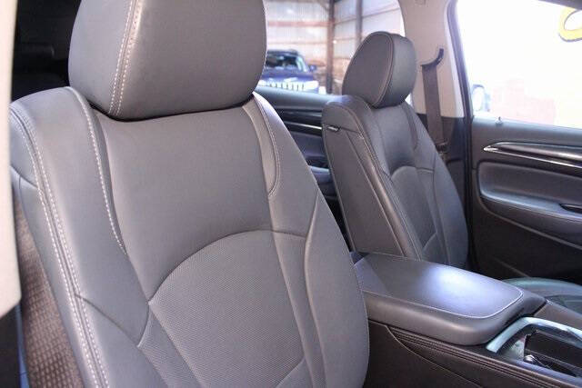 2020 Buick Enclave Essence