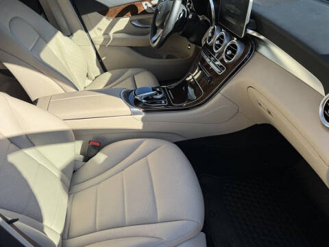 2016 Mercedes-Benz GLC GLC 300