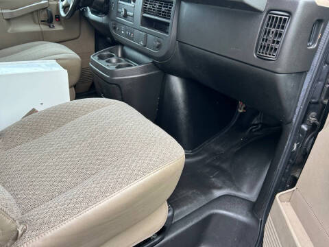 2019 Chevrolet Express 2500