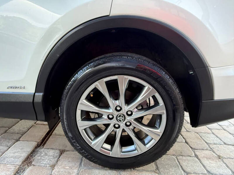 2016 Toyota RAV4 Hybrid Limited