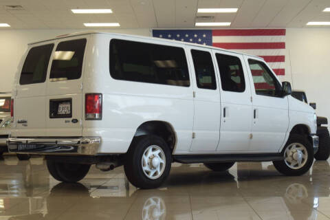 2014 Ford E-Series E-350 SD XLT