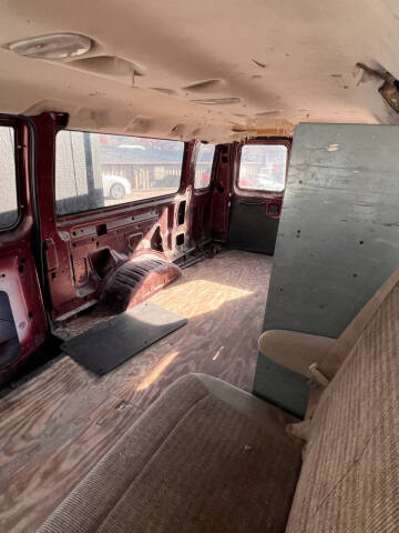 2005 Ford E-Series E-250