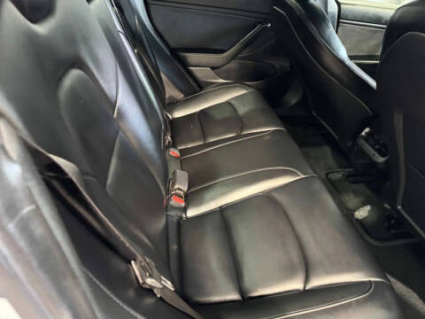 2019 Tesla Model 3 Mid Range