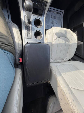 2011 Chevrolet Traverse LTZ