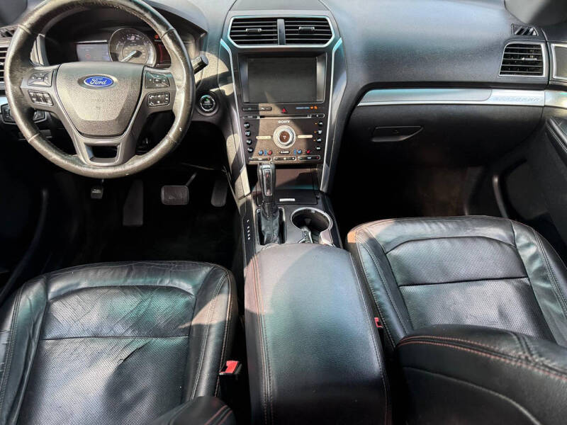 2016 Ford Explorer Sport