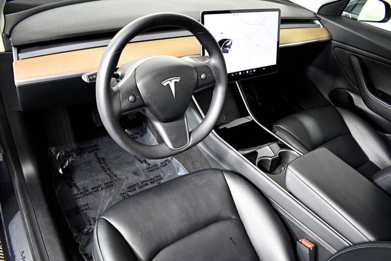 2019 Tesla Model 3 Standard Range Plus