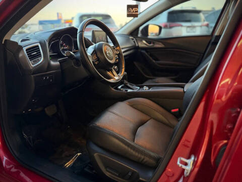 2018 Mazda MAZDA3 Grand Touring