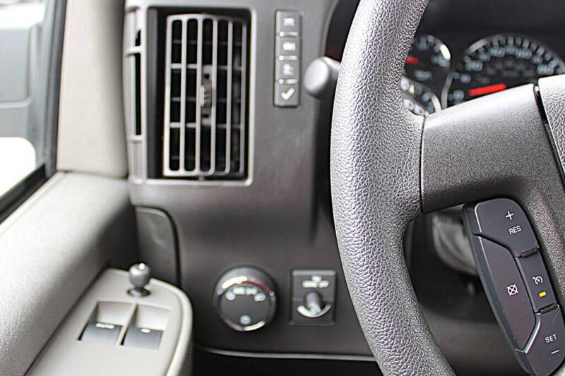 2024 Chevrolet Express 2500