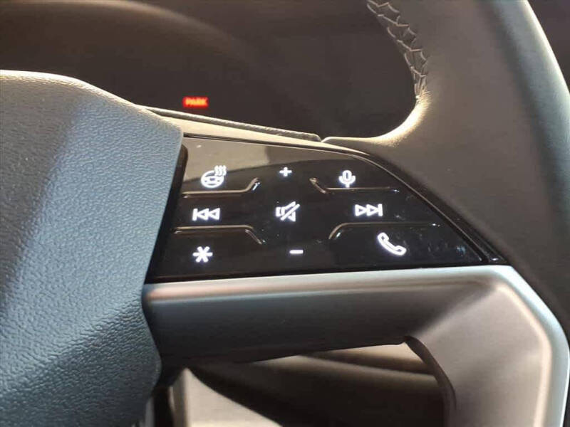 2025 Audi Q5 quattro Premium TFSI