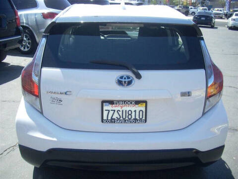 2017 Toyota Prius c One