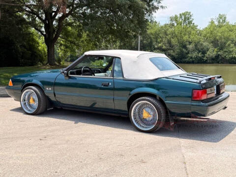 1990 Ford Mustang