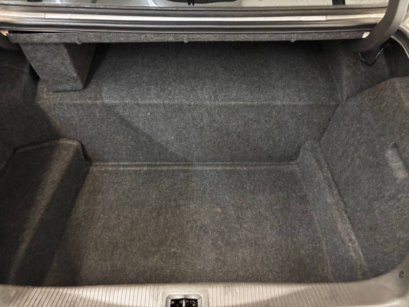 2006 Lincoln Town Car Signature Limited