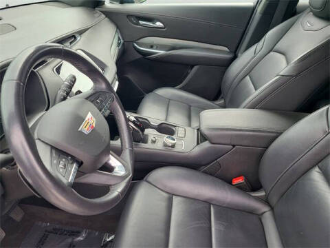 2023 Cadillac XT4 Premium Luxury