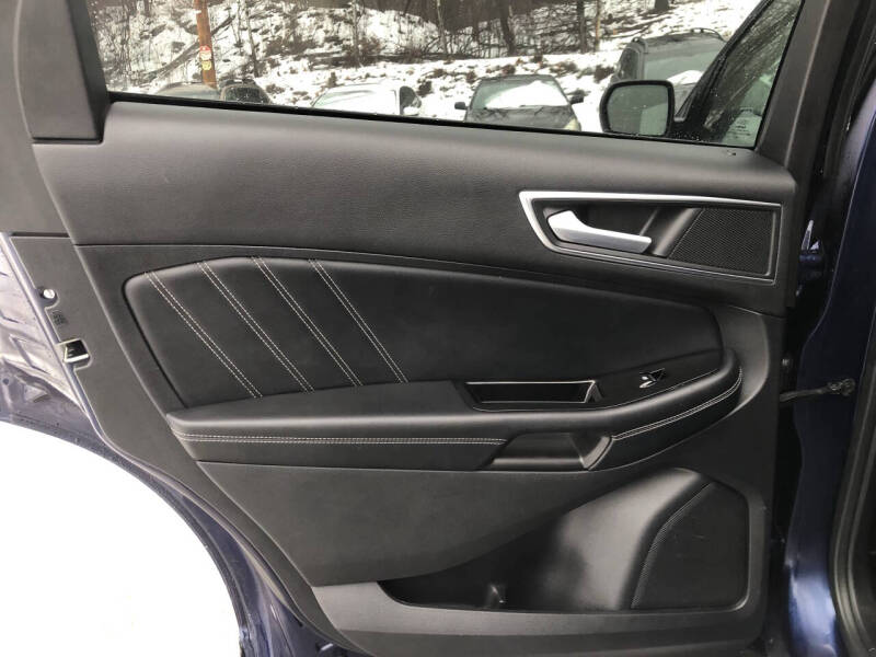 2016 Ford Edge Sport