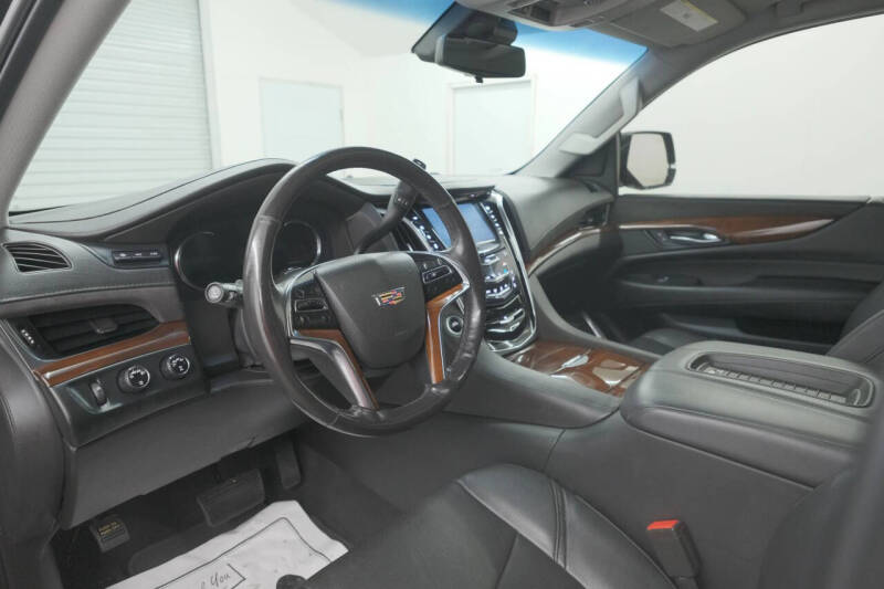 2019 Cadillac Escalade ESV Luxury