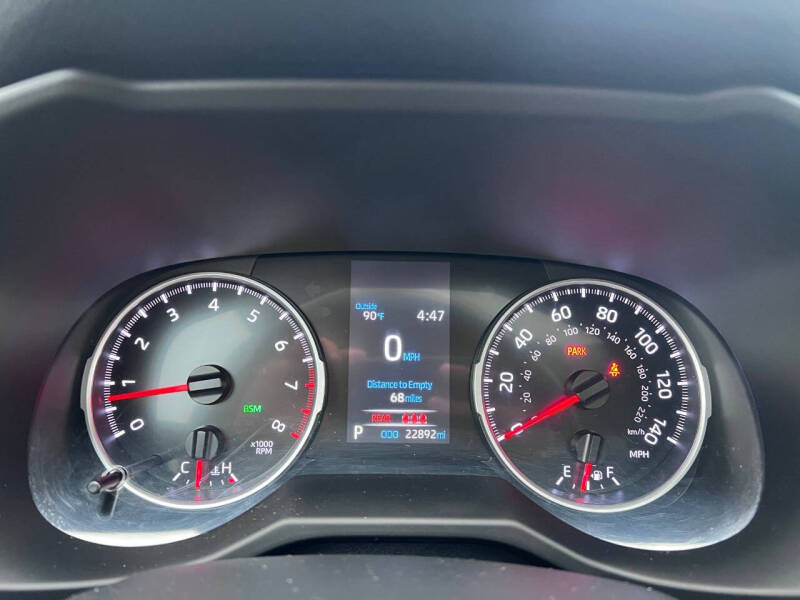 2022 Toyota RAV4 XLE